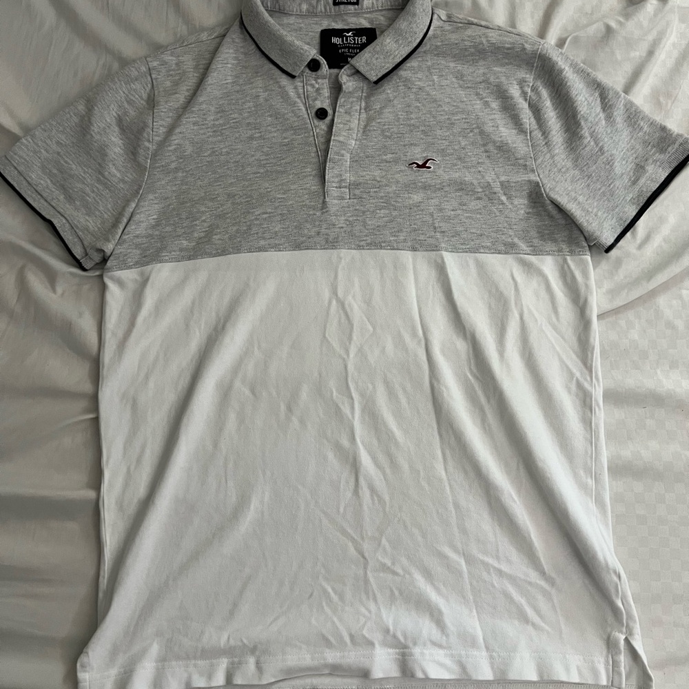 Hollister Men's Polo in Gray and White